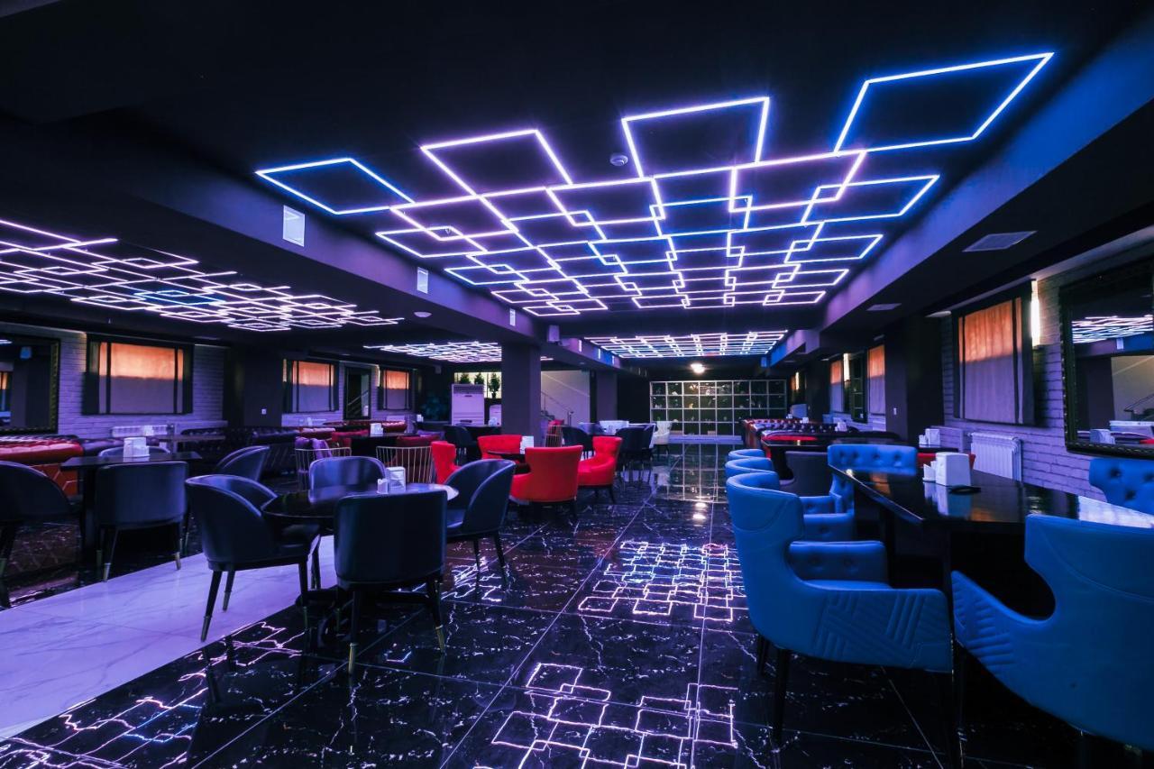 Beluga Hotel Atyrau Luaran gambar