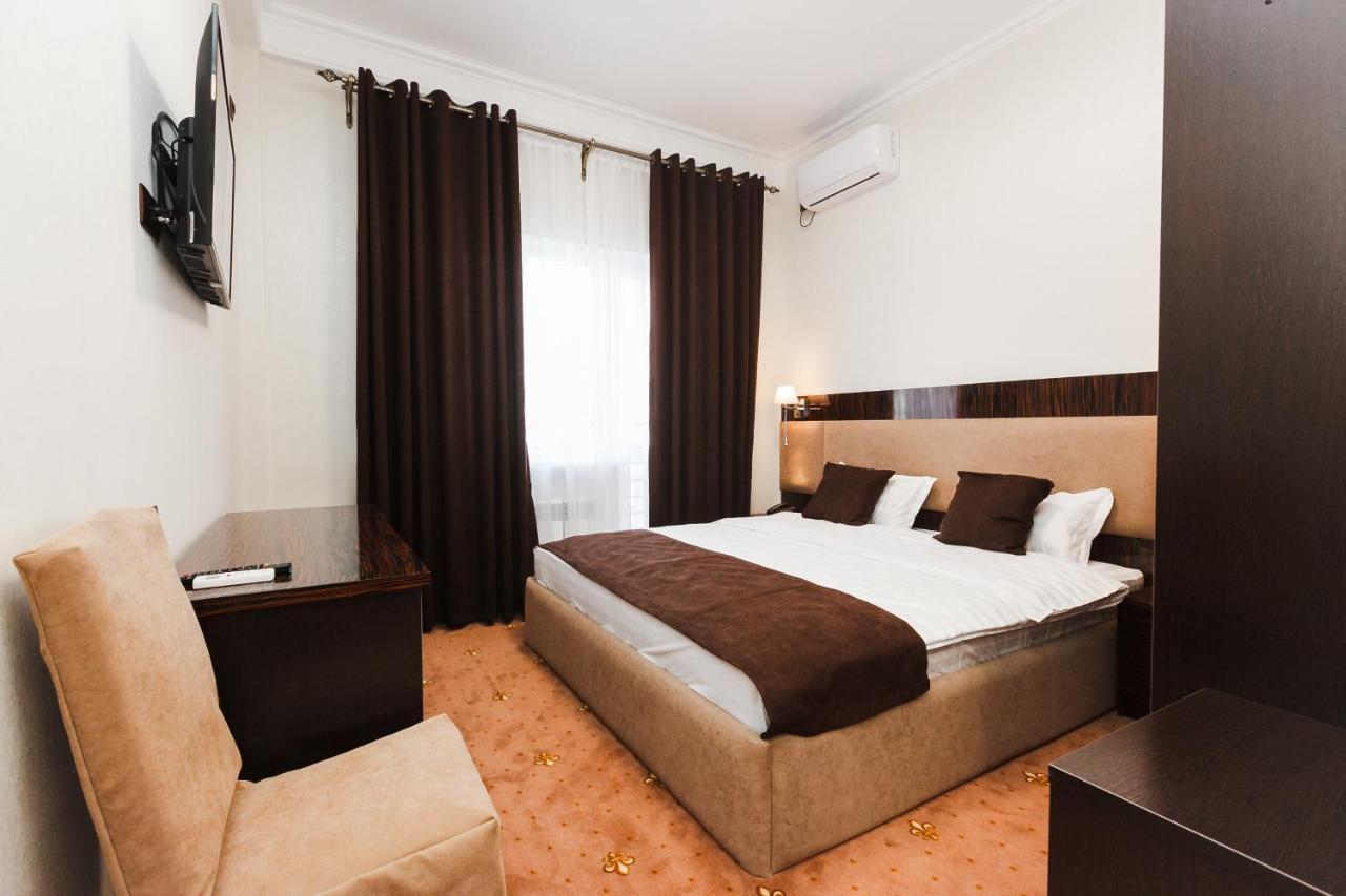 Beluga Hotel Atyrau Luaran gambar