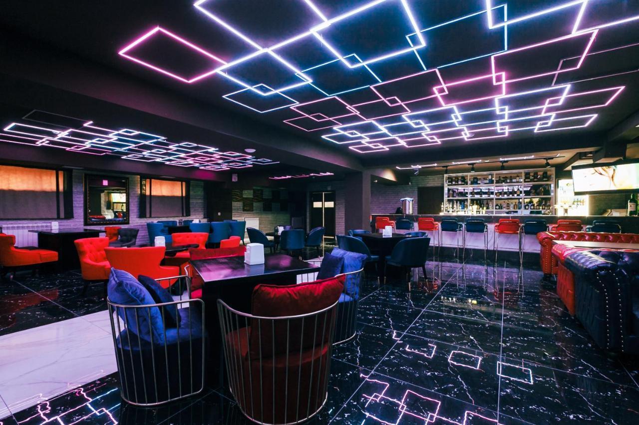 Beluga Hotel Atyrau Luaran gambar